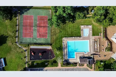 14 Chipmunk Trail, Coram, NY 11727 - Photo 38