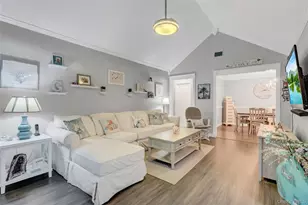 14 Chipmunk Trail, Coram, NY 11727 - Photo 4