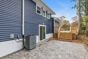 2 Arbor Gate, Old Bethpage, NY 11804 - Photo 20