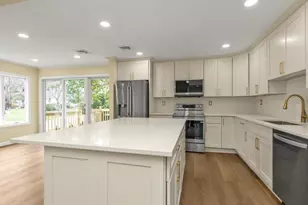 2 Arbor Gate, Old Bethpage, NY 11804 - Photo 24