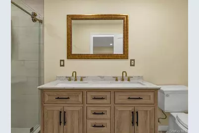 2 Arbor Gate, Old Bethpage, NY 11804 - Photo 16