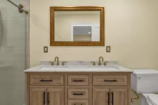 2 Arbor Gate, Old Bethpage, NY 11804 - Photo 16