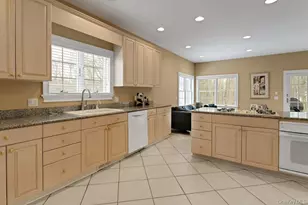 22 Birdsall Farm Dr, Armonk, NY 10504 - Photo 12