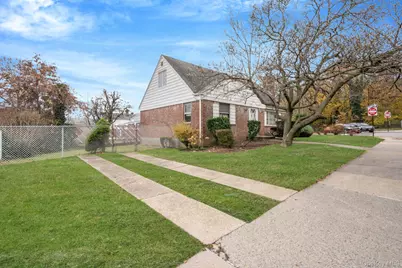 23106 Union Turnpike, Bellerose, NY 11427 - Photo 4