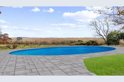 246 Briarwood Crossing, Lawrence, NY 11559 - Photo 20