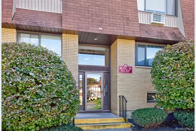 332 Richard Court, Pomona, NY 10970 - Photo 2