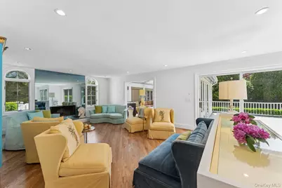 129 Oneck Lane, Westhampton Beach, NY 11978 - Photo 10