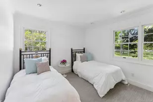 129 Oneck Ln, Westhampton Beach, NY 11978 - Photo 20