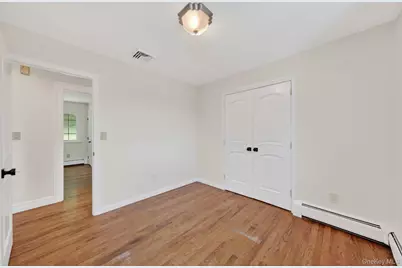 21 Crest Court, Hopewell Junction, NY 12533 - Photo 24