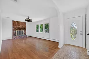 21 Crest Ct, Hopewell Junction, NY 12533 - Photo 6