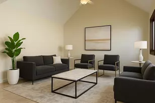 33 Smith St, Rockville Centre, NY 11570 - Photo 2