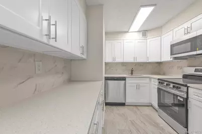 7-25 166 St #2B, Whitestone, NY 11357 - Photo 6
