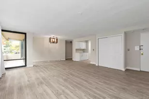 7-25 166th St, Whitestone, NY 11357 - Photo 2