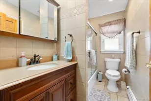 21 Eleanor Rd, Plainview, NY 11803 - Photo 14