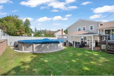 21 Eleanor Road, Plainview, NY 11803 - Photo 32