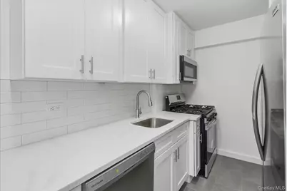 21-15 34th Avenue #3A, Astoria, NY 11106 - Photo 10