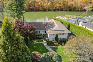 34 Lakeshore Dr, Eastchester, NY 10709 - Photo 18