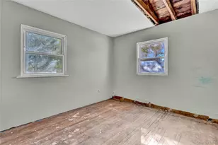 90 30th St, Copiague, NY 11726 - Photo 14