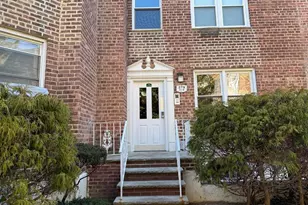 279 Cedarhurst Ave, Cedarhurst, NY 11516 - Photo 2