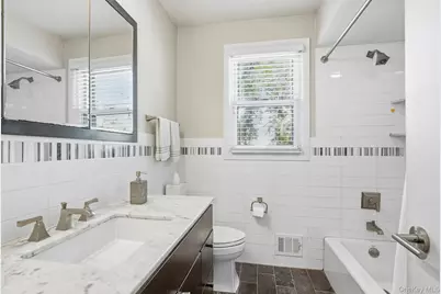 52 Rogers Drive, New Rochelle, NY 10804 - Photo 16