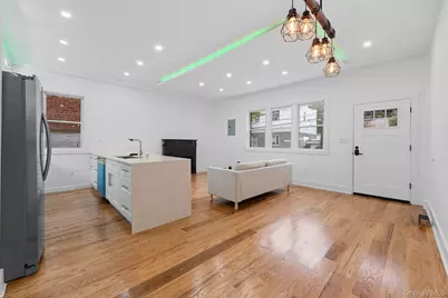 110 Walnut Street, Forest Hills, NY 11375 - Photo 6