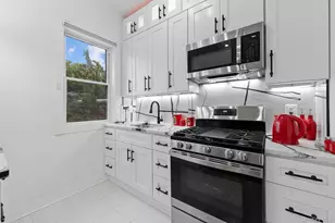 110 Walnut St, Forest Hills, NY 11375 - Photo 38