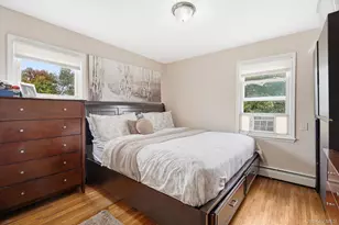 8 Elicar Terrace, Yonkers, NY 10701 - Photo 12