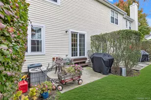 32 Scarborough Dr, Smithtown, NY 11787 - Photo 18