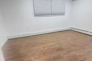 110 Parkside Dr N, Levittown, NY 11756 - Photo 10