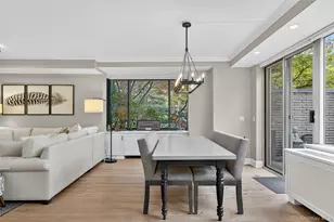 100 Hilton Ave, Garden City, NY 11530 - Photo 8