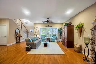 4 Haverton Ct, Riverhead, NY 11901 - Photo 14