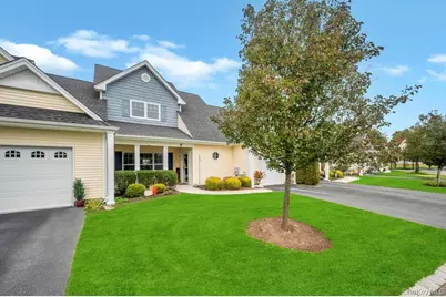 4 Haverton Court, Riverhead, NY 11901 - Photo 4