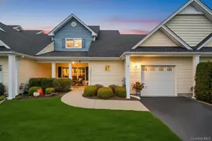 4 Haverton Ct, Riverhead, NY 11901 - Photo 6