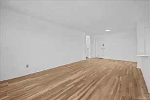 5425 Valles Ave, Bronx, NY 10471 - Photo 10