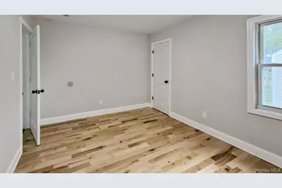 138 Windsor Parkway, Hempstead, NY 11550 - Photo 28