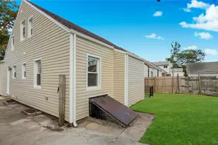 138 Windsor Pkwy, Hempstead, NY 11550 - Photo 46