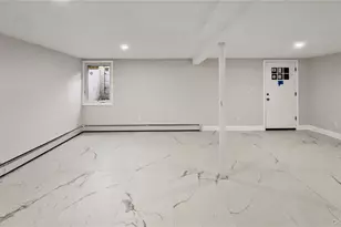 138 Windsor Pkwy, Hempstead, NY 11550 - Photo 36