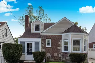 138 Windsor Pkwy, Hempstead, NY 11550 - Photo 8