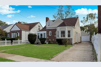 138 Windsor Parkway, Hempstead, NY 11550 - Photo 6