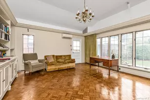 47-44 Glenwood St, Little Neck, NY 11362 - Photo 10