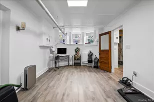 68-15 64th Pl, Ridgewood, NY 11385 - Photo 20