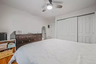 21 Glen Hollow Dr, Holtsville, NY 11742 - Photo 8