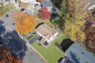 15 Santam Ct, Bay Shore, NY 11706 - Photo 28