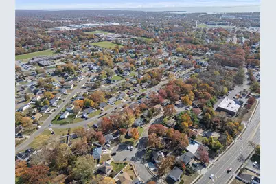 15 Santam Court, Bay Shore, NY 11706 - Photo 32