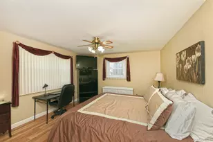 185 S Plaisted Ave, Smithtown, NY 11788 - Photo 30