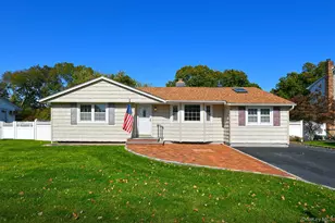 185 S Plaisted Ave, Smithtown, NY 11788 - Photo 2