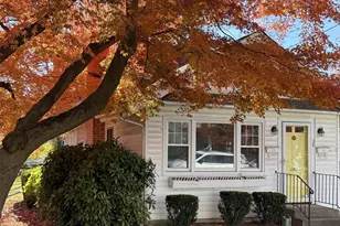 38 Sammis St, Huntington, NY 11743 - Photo 22