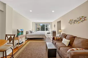 10 Old Mamaroneck Rd, White Plains, NY 10605 - Photo 6