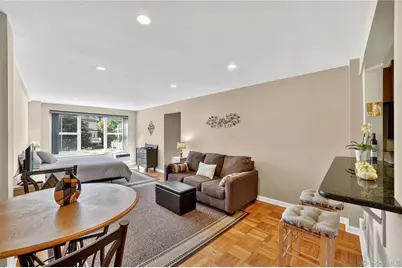 10 Old Mamaroneck Road #4K, White Plains, NY 10605 - Photo 2