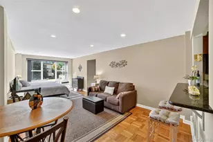 10 Old Mamaroneck Rd, White Plains, NY 10605 - Photo 2